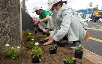 岡山南警察署の花壇植栽実習