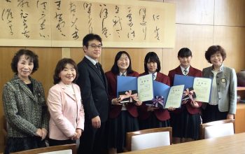 国際ソロプチミスト岡山さつき主催　令和５年度作文コンクール　優秀賞の表彰式をしていただきました。