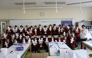 キワニスドールを作りました！　被服デザイン科１・２年、家政科１年