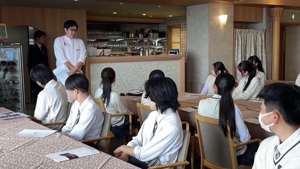 ３年エクスペリタイム　企業見学(白十字、岡山プラザホテル)