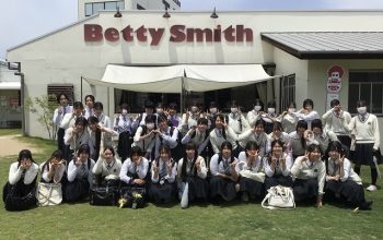 被服デザイン科２年生　EXPERITIME
