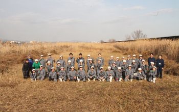 造園デザイン科1年生 ～葦刈り実習～