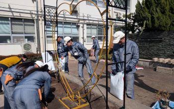 ミニバラ園と日本庭園の作庭講習 ～「興陽高校日本庭園」作庭プロジェクト～