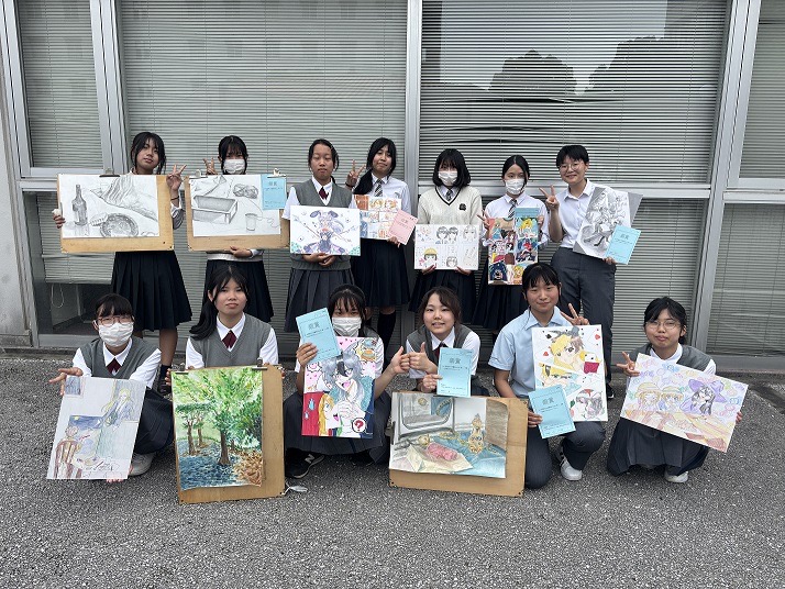 【美術部】令和８年度高校生美術コンクールに参加しました！