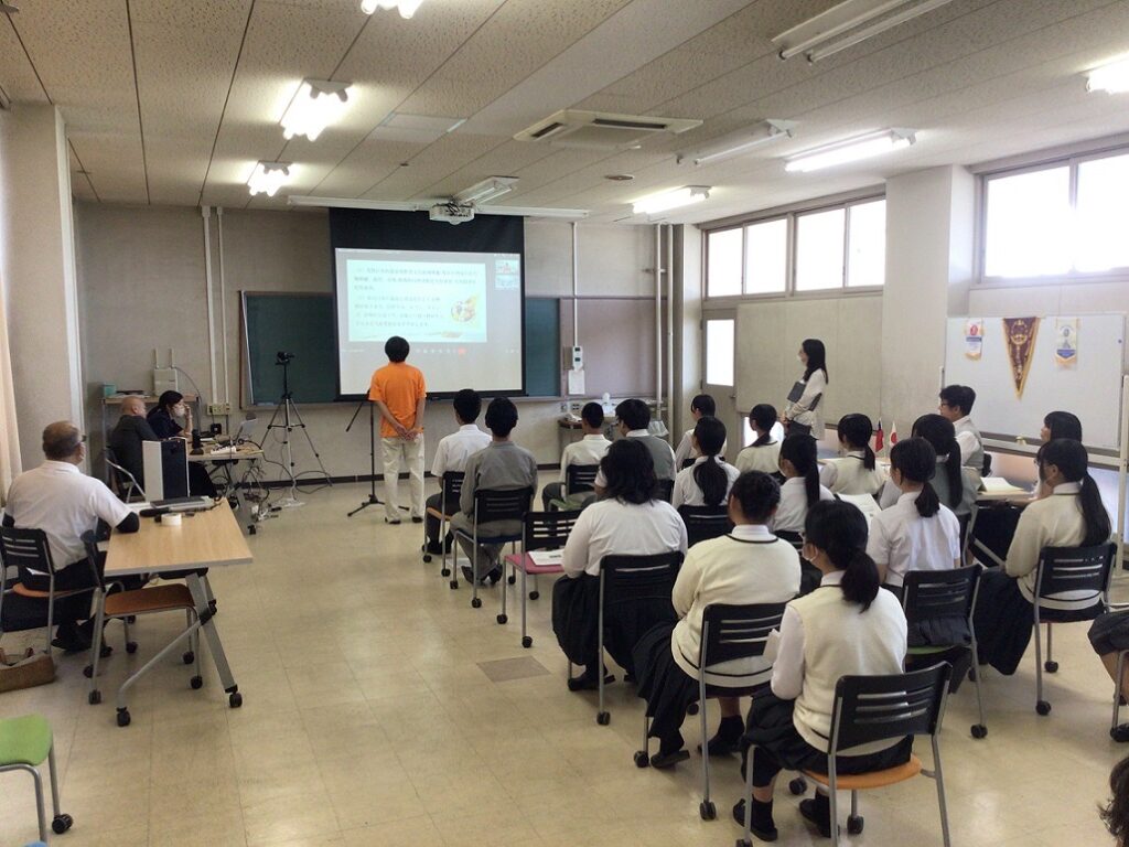 台湾姉妹校とオンライン交流をしました！