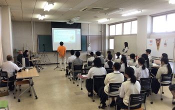 台湾姉妹校とオンライン交流をしました！