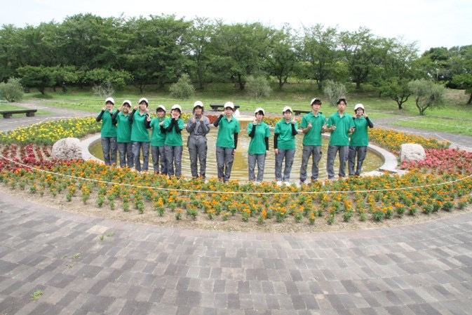 造園デザイン科３年生 植栽実習 in サウスヴィレッジ