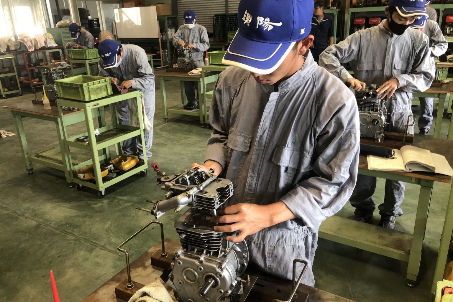 単気筒汎用エンジンの分解組み立て 単気筒汎用エンジンの分解組み立て